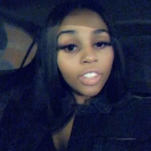 Meet your Posher, Marcenta